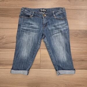 Yom Yom Low Rise Medium Wash Denim Bermuda Shorts Size 29